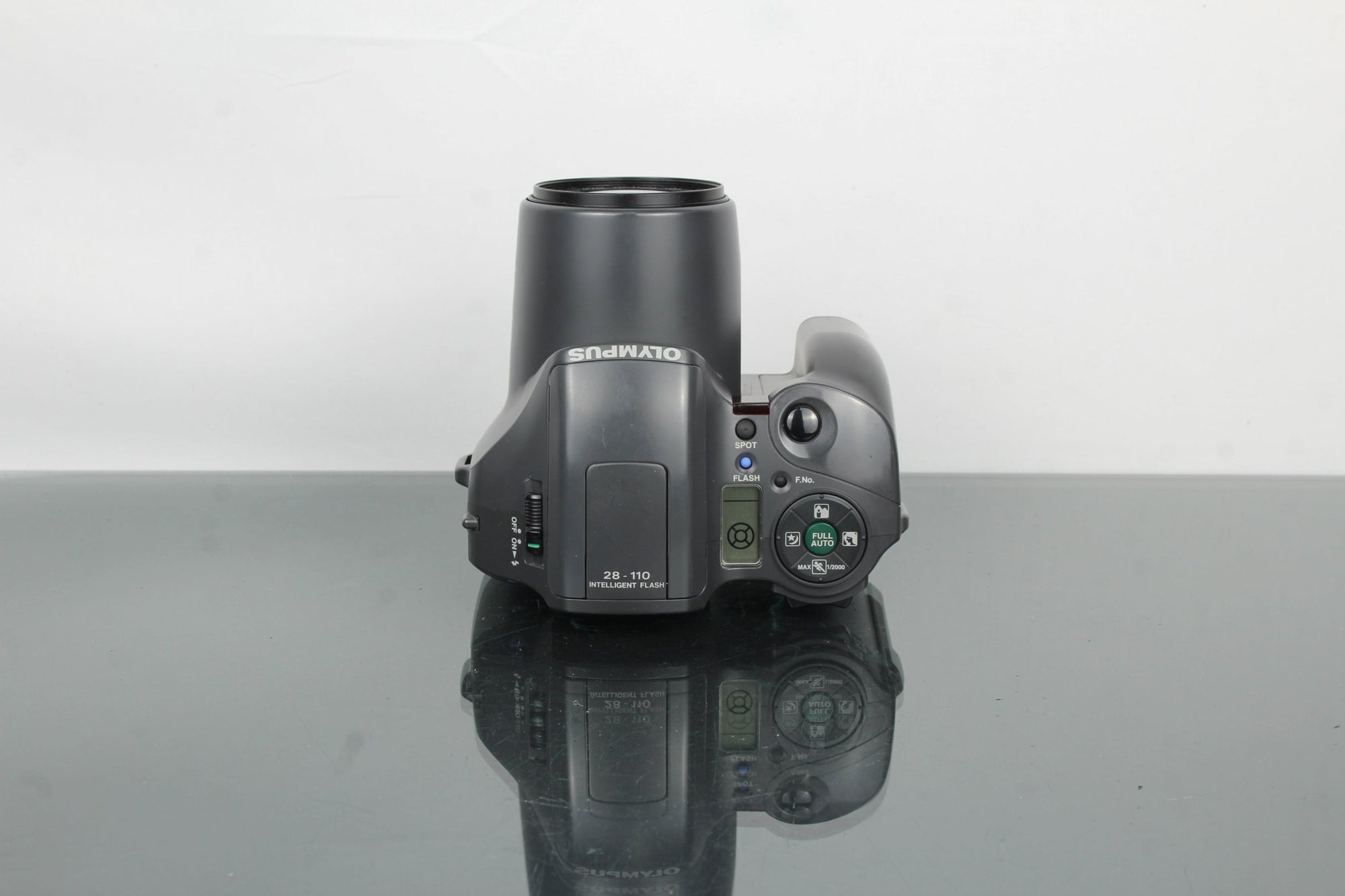 Olympus IS - 10 - Dutch|Thrift