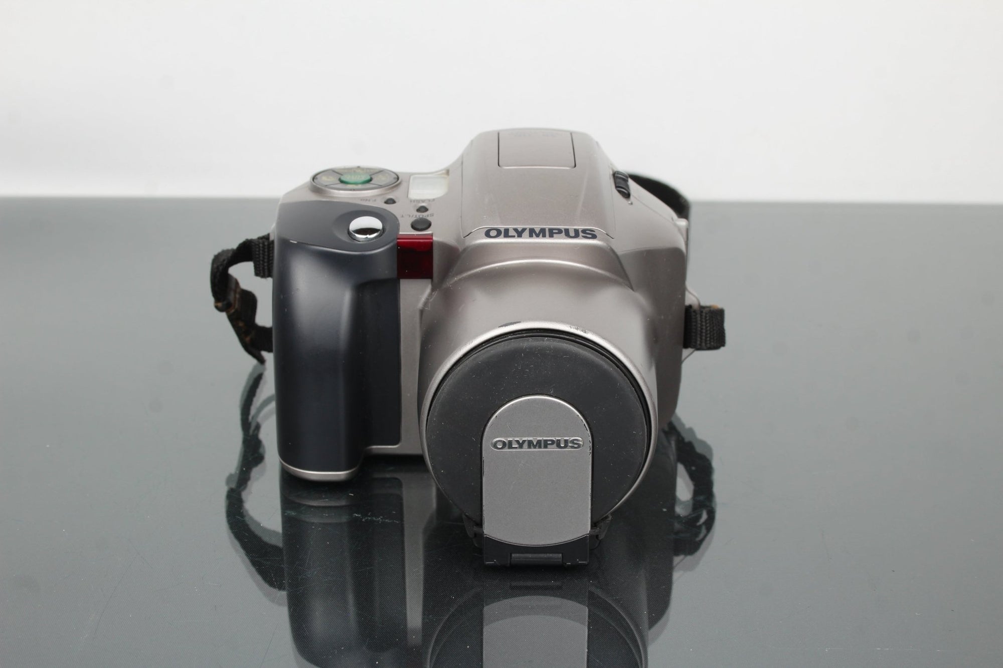 Olympus IS - 200 - Dutch|Thrift