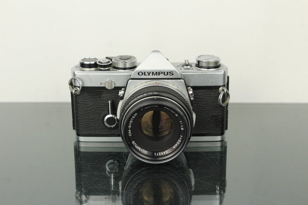 Olympus OM - 1 + 50mm 1.8 Olympus lens - Dutch|Thrift