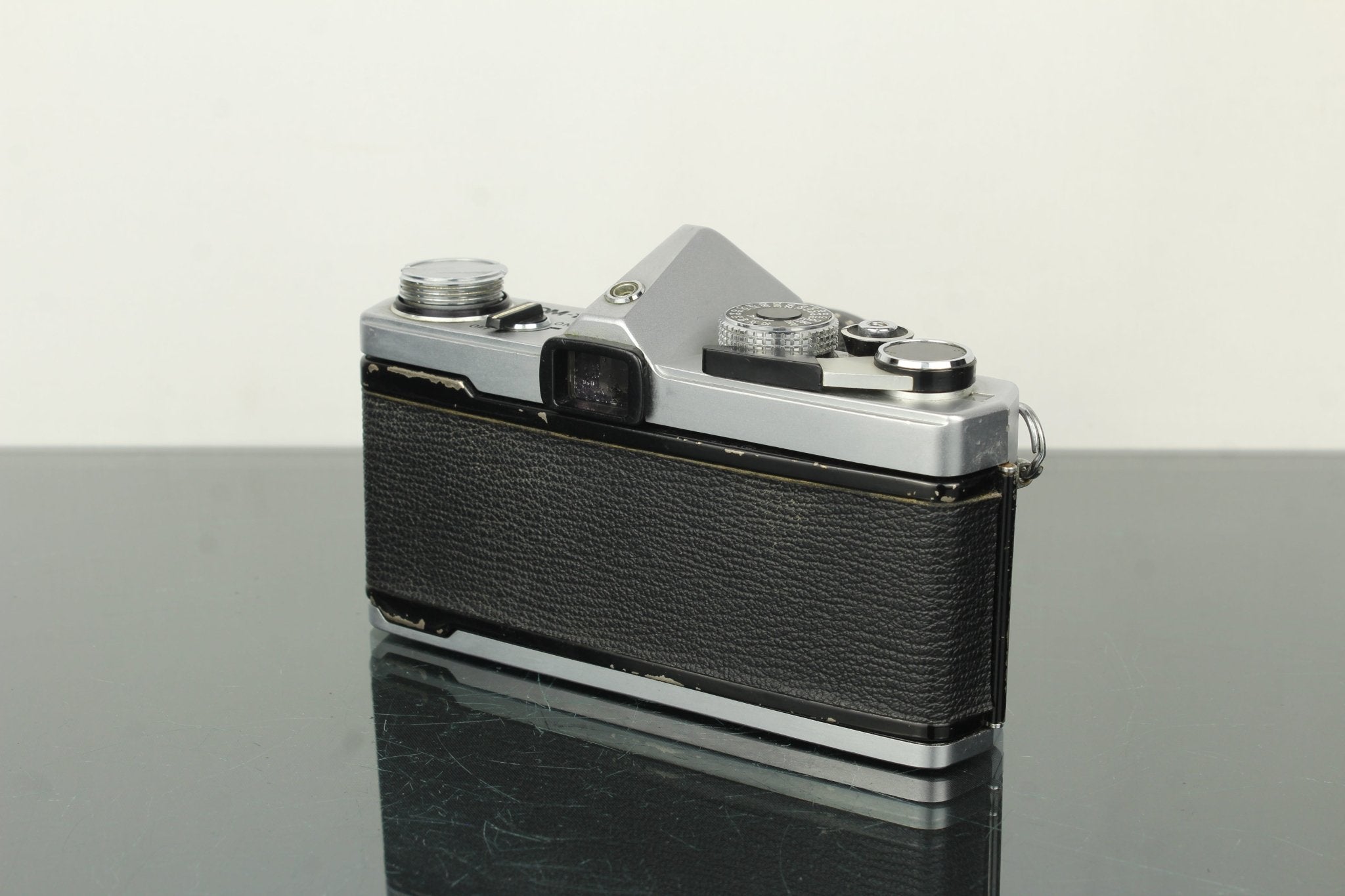 Olympus OM-1 + 50mm 1.8 Olympus lens – Dutch|Thrift