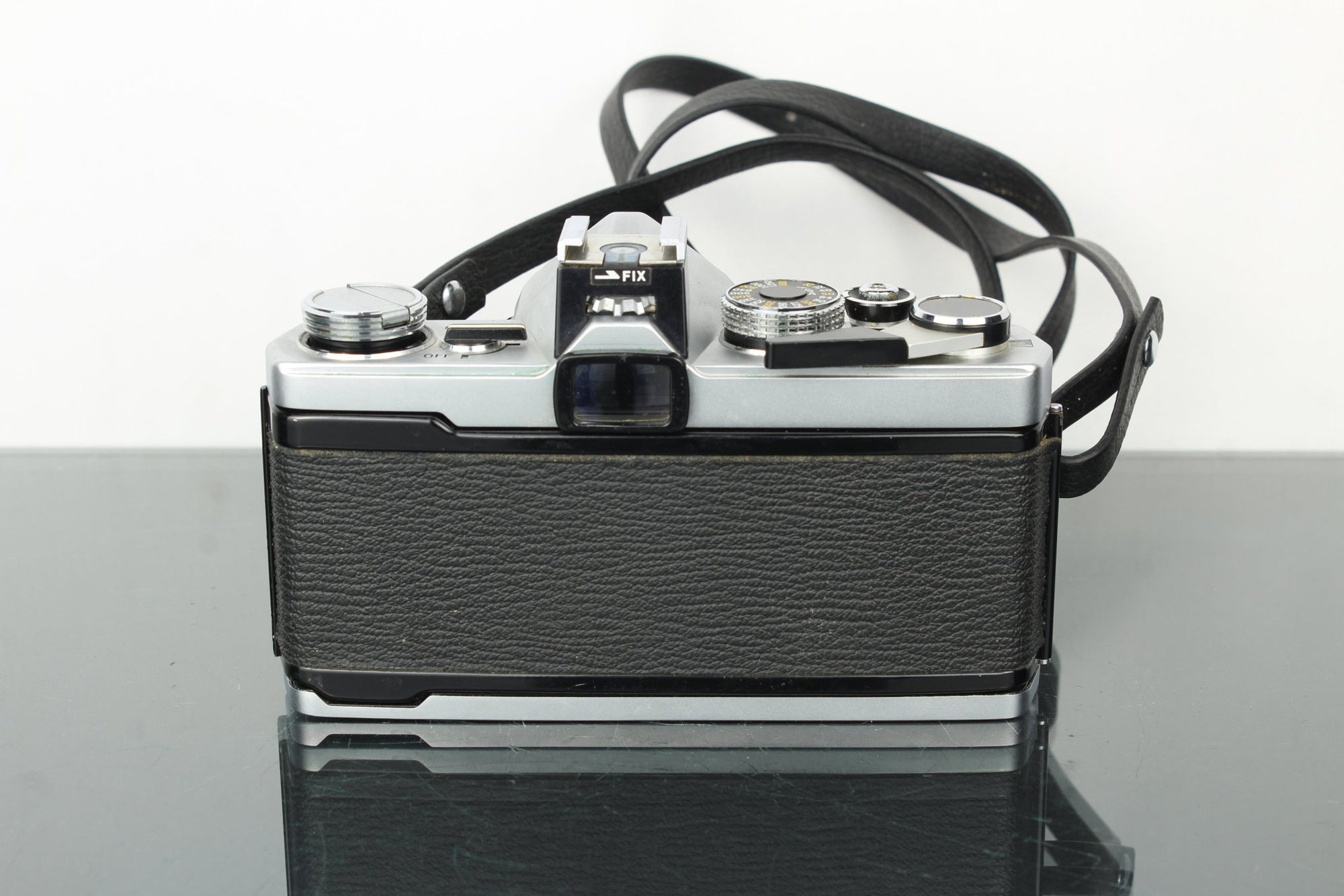 Olympus OM - 1 + 50mm 1.8 Olympus OM lens - Dutch|Thrift