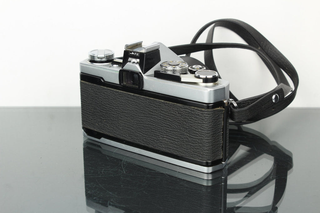 Olympus OM - 1 + 50mm 1.8 Olympus OM lens - Dutch|Thrift