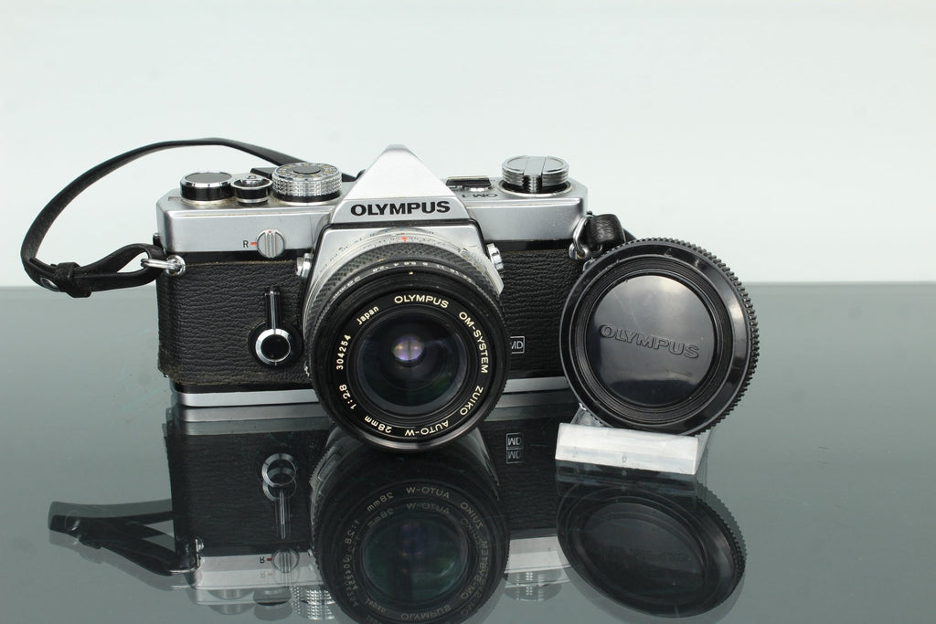 Olympus OM - 1 + Auto W 28mm 1:2.8 - Dutch|Thrift