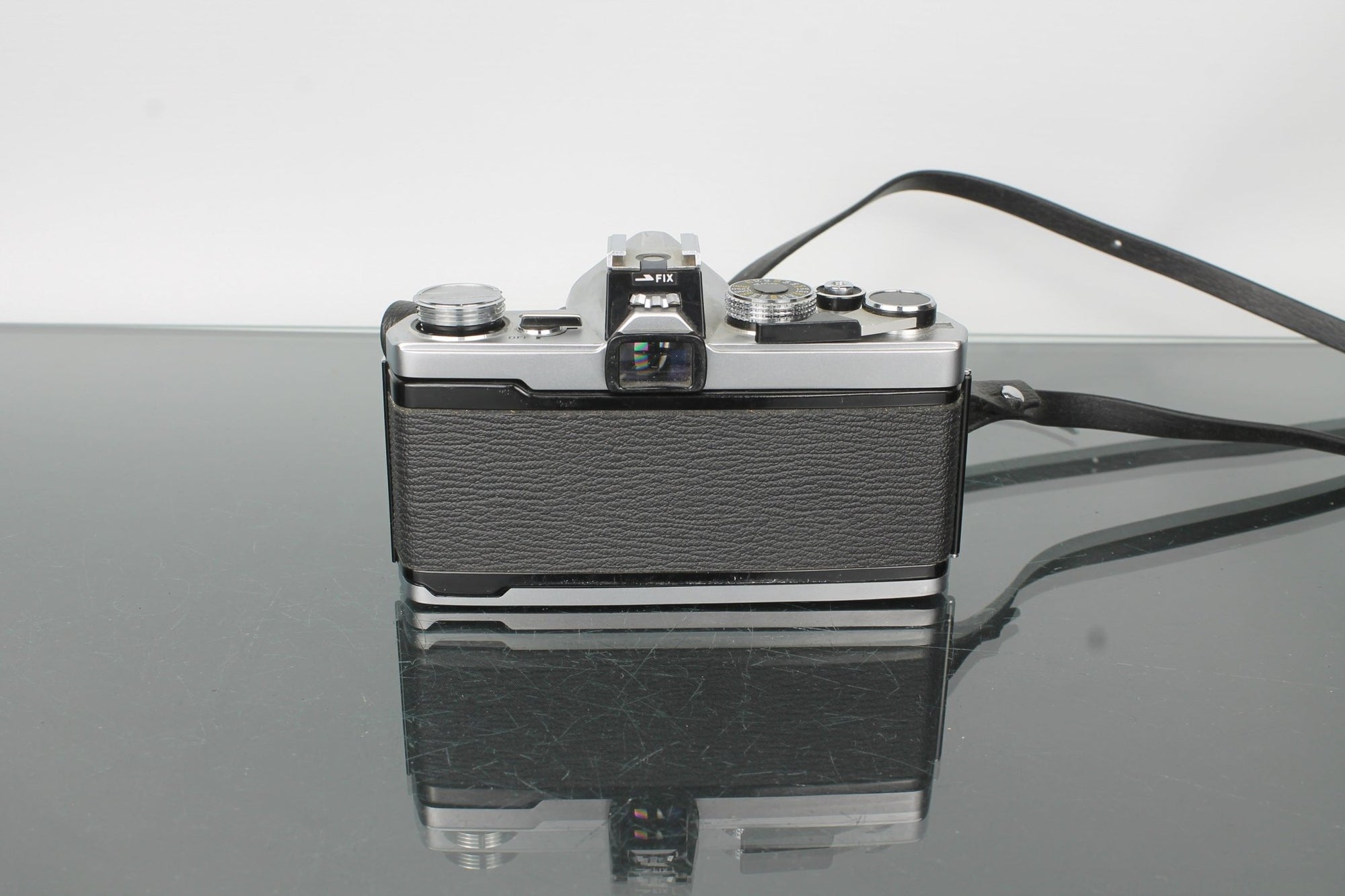 Olympus OM - 1 + Olympus Auto - S 50mm f/1.4 - Dutch|Thrift