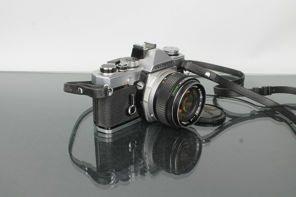Olympus OM - 1 + Olympus Auto - S 50mm f/1.4 - Dutch|Thrift