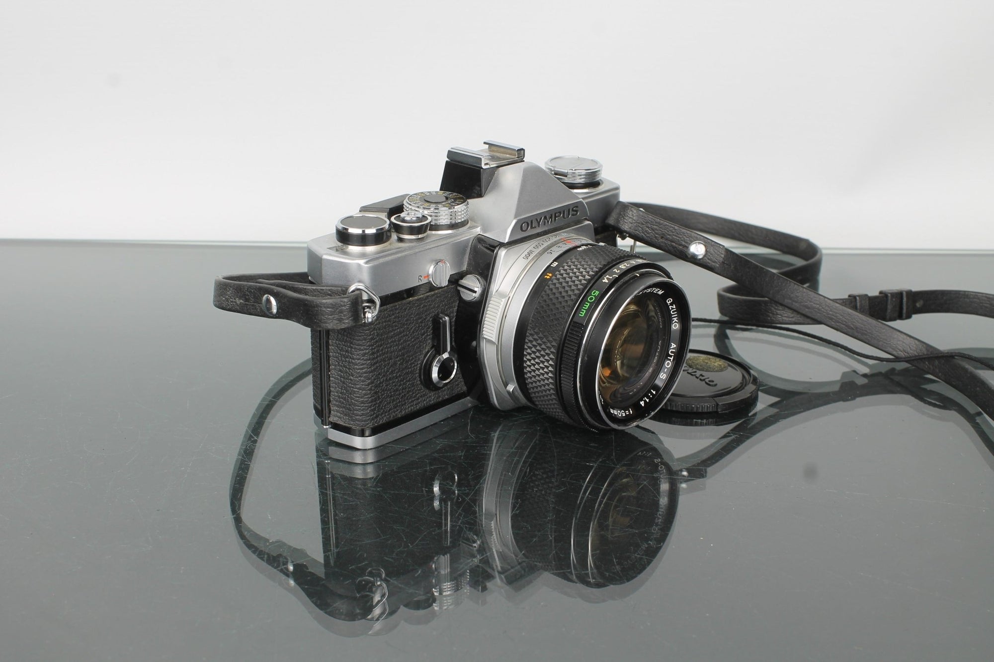 Olympus OM - 1 + Olympus Auto - S 50mm f/1.4 - Dutch|Thrift
