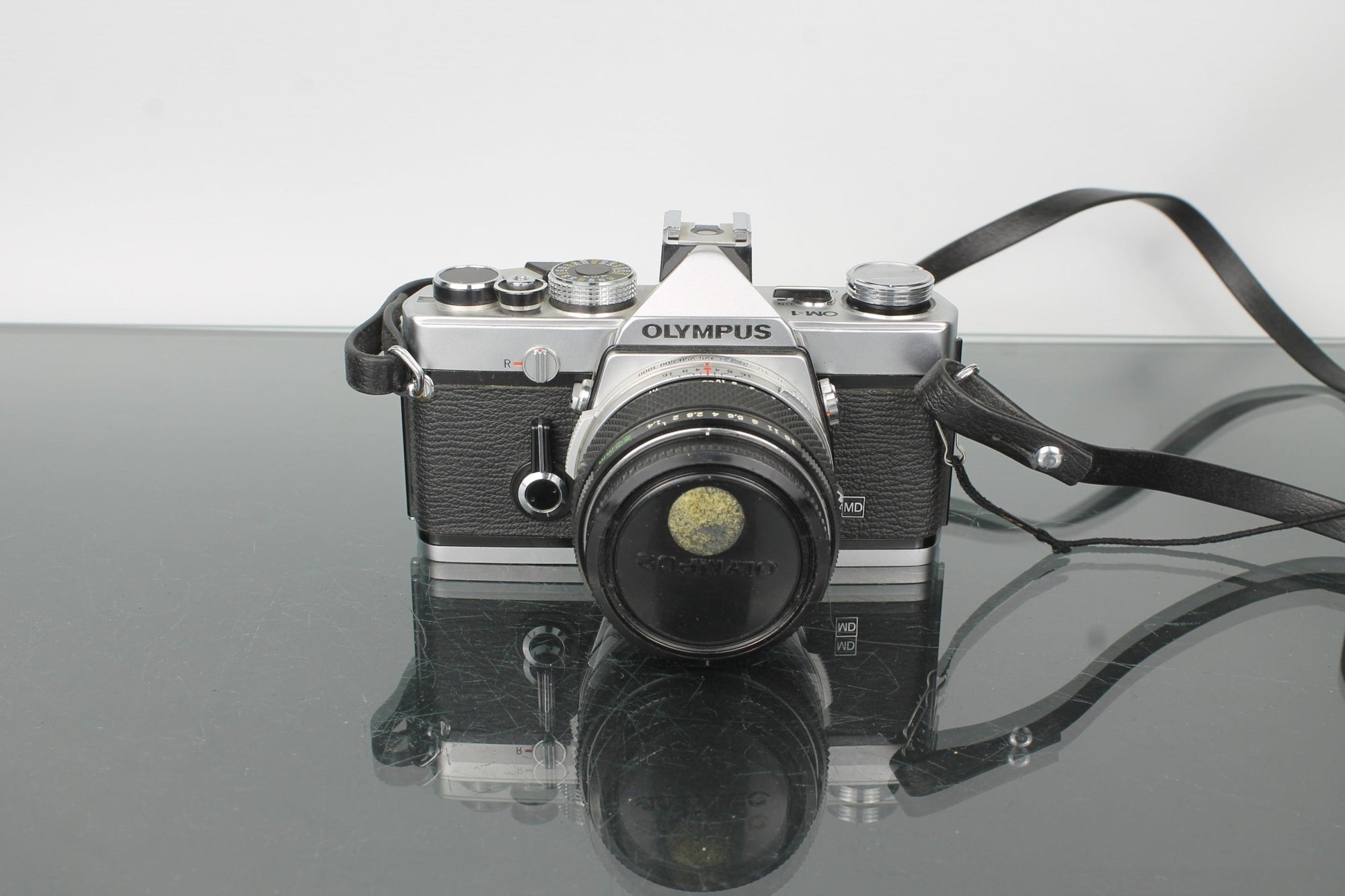 Olympus OM - 1 + Olympus Auto - S 50mm f/1.4 - Dutch|Thrift