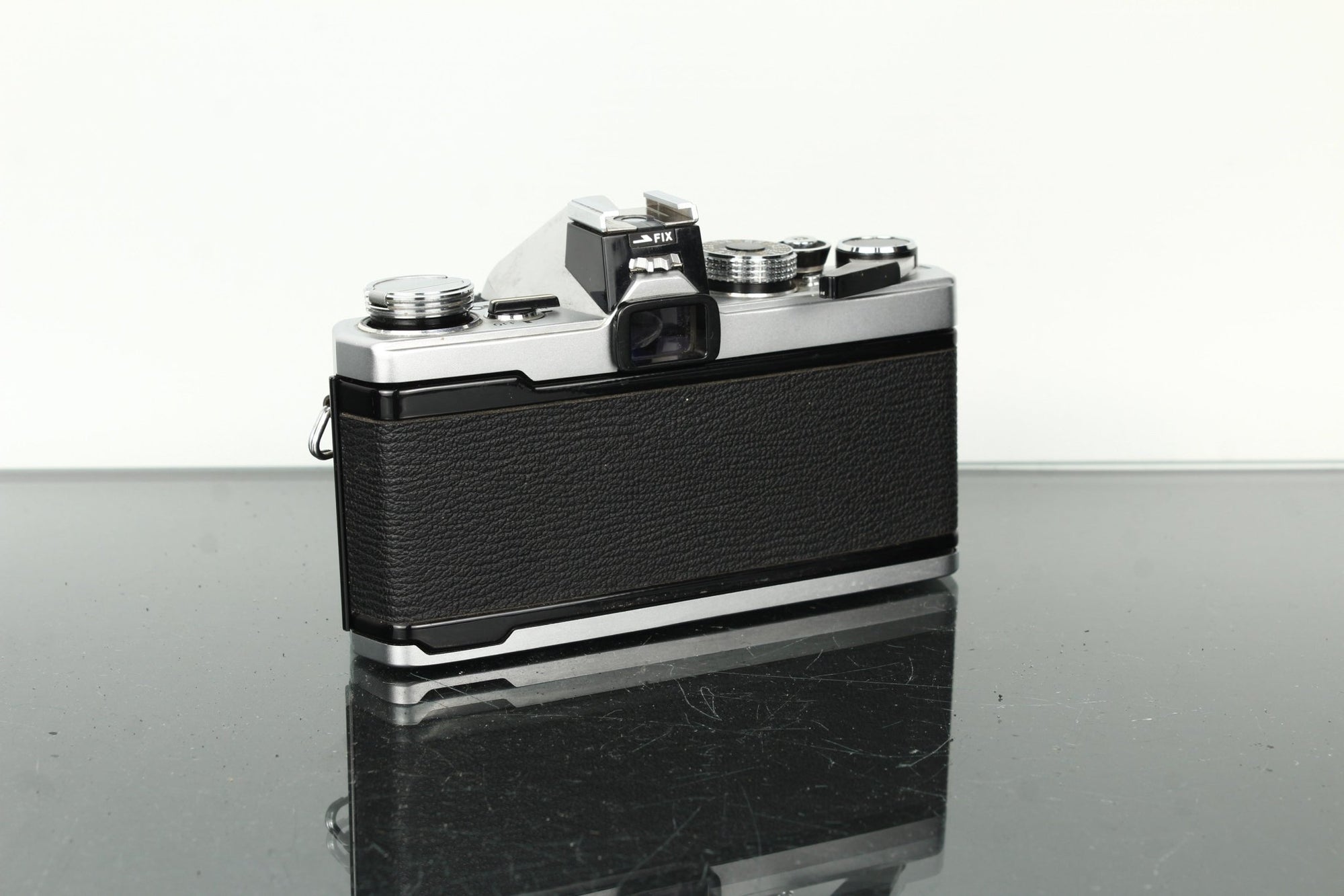 Olympus OM - 1 + Olympus Auto - S 50mm f/1.8 - Dutch|Thrift