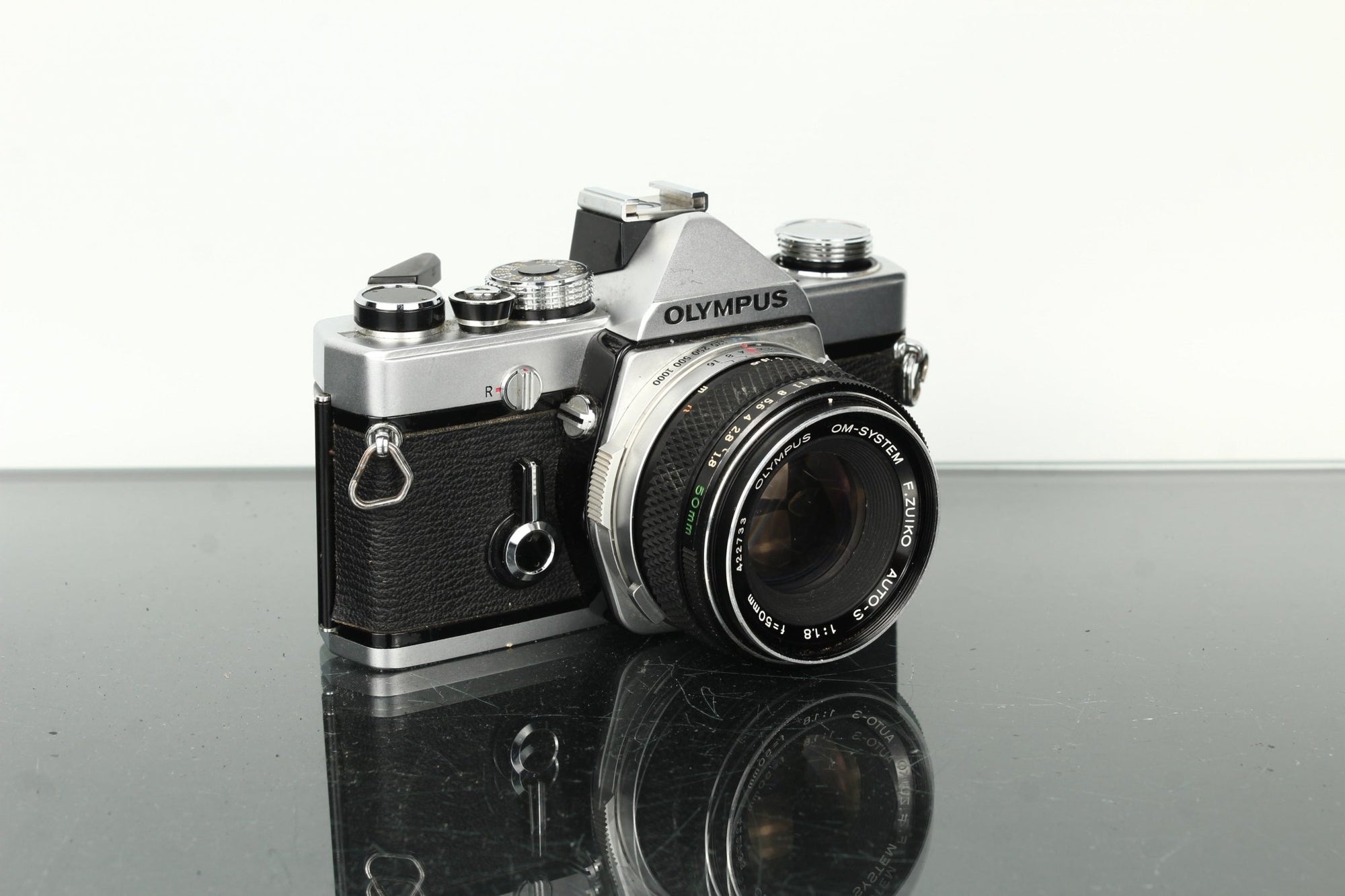 Olympus OM - 1 + Olympus Auto - S 50mm f/1.8 - Dutch|Thrift