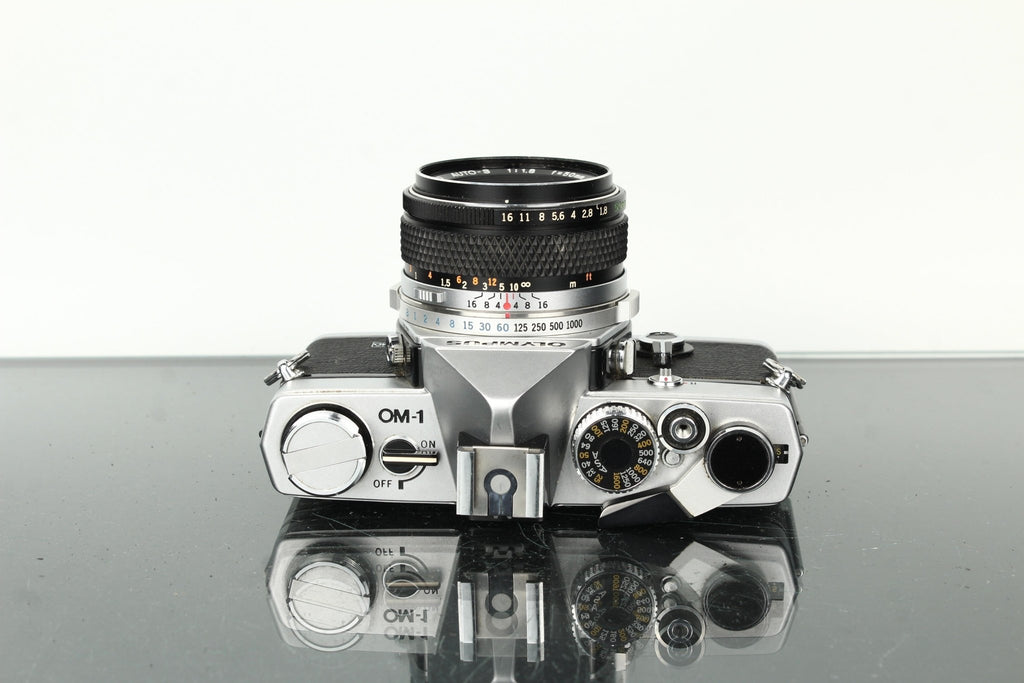Olympus OM - 1 + Olympus Auto - S 50mm f/1.8 - Dutch|Thrift