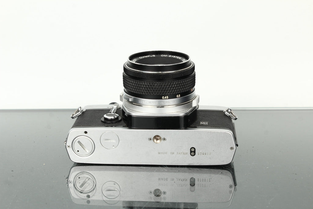 Olympus OM - 1 + Olympus Auto - S 50mm f/1.8 - Dutch|Thrift