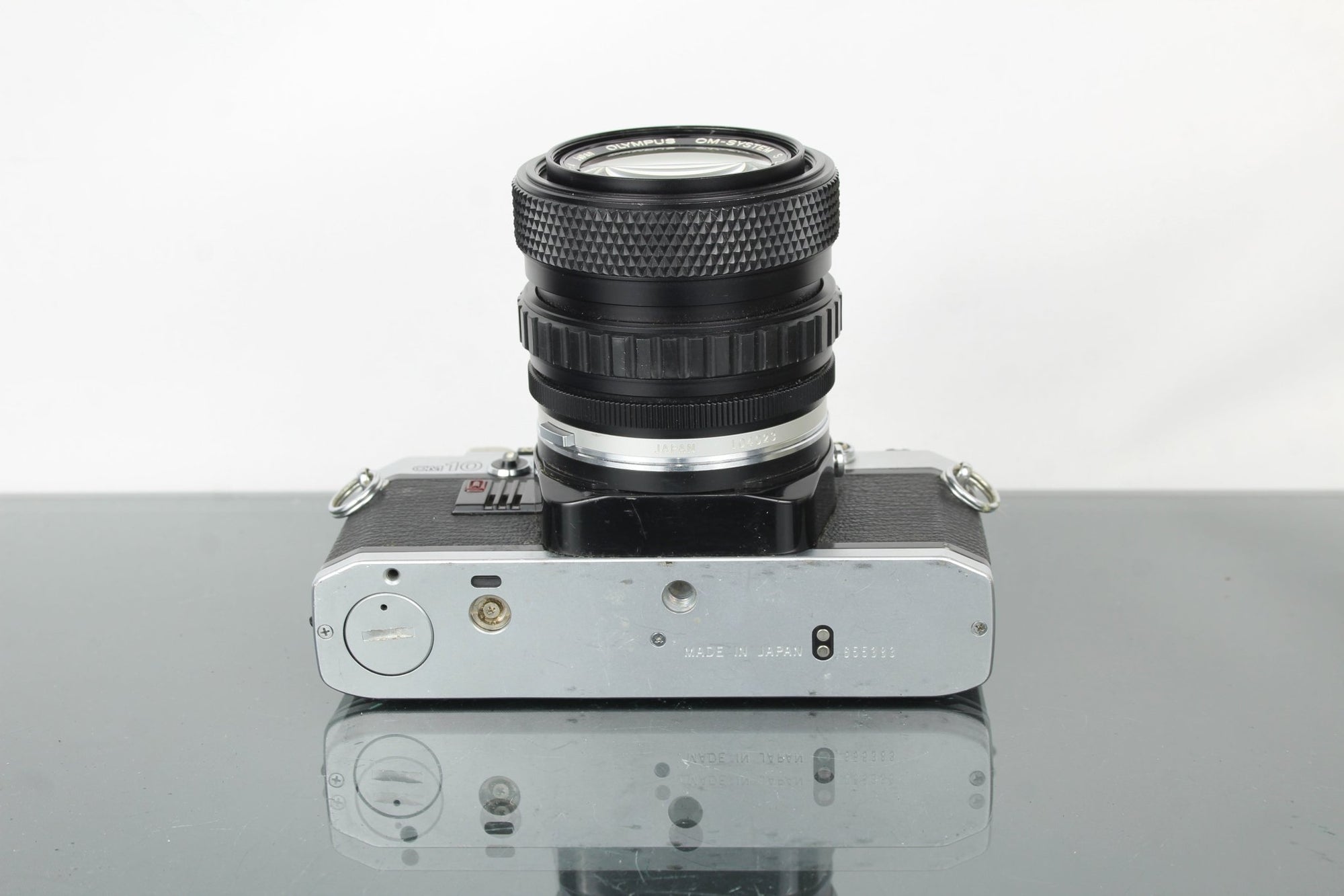 Olympus OM 10 + 28 - 48mm 1:4 Olympus lens - Dutch|Thrift