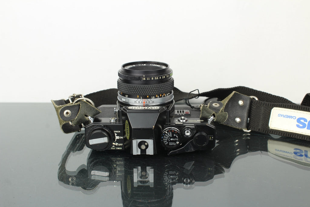 Olympus OM - 10 + 50mm 1.8 Olympus lens - Dutch|Thrift