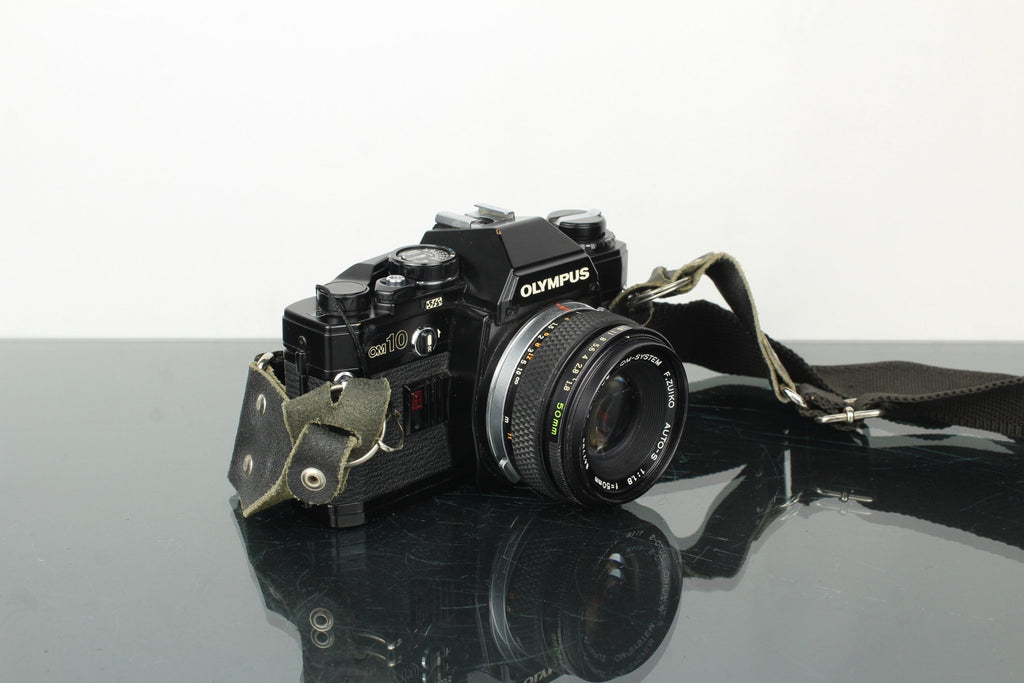 Olympus OM - 10 + 50mm 1.8 Olympus lens - Dutch|Thrift