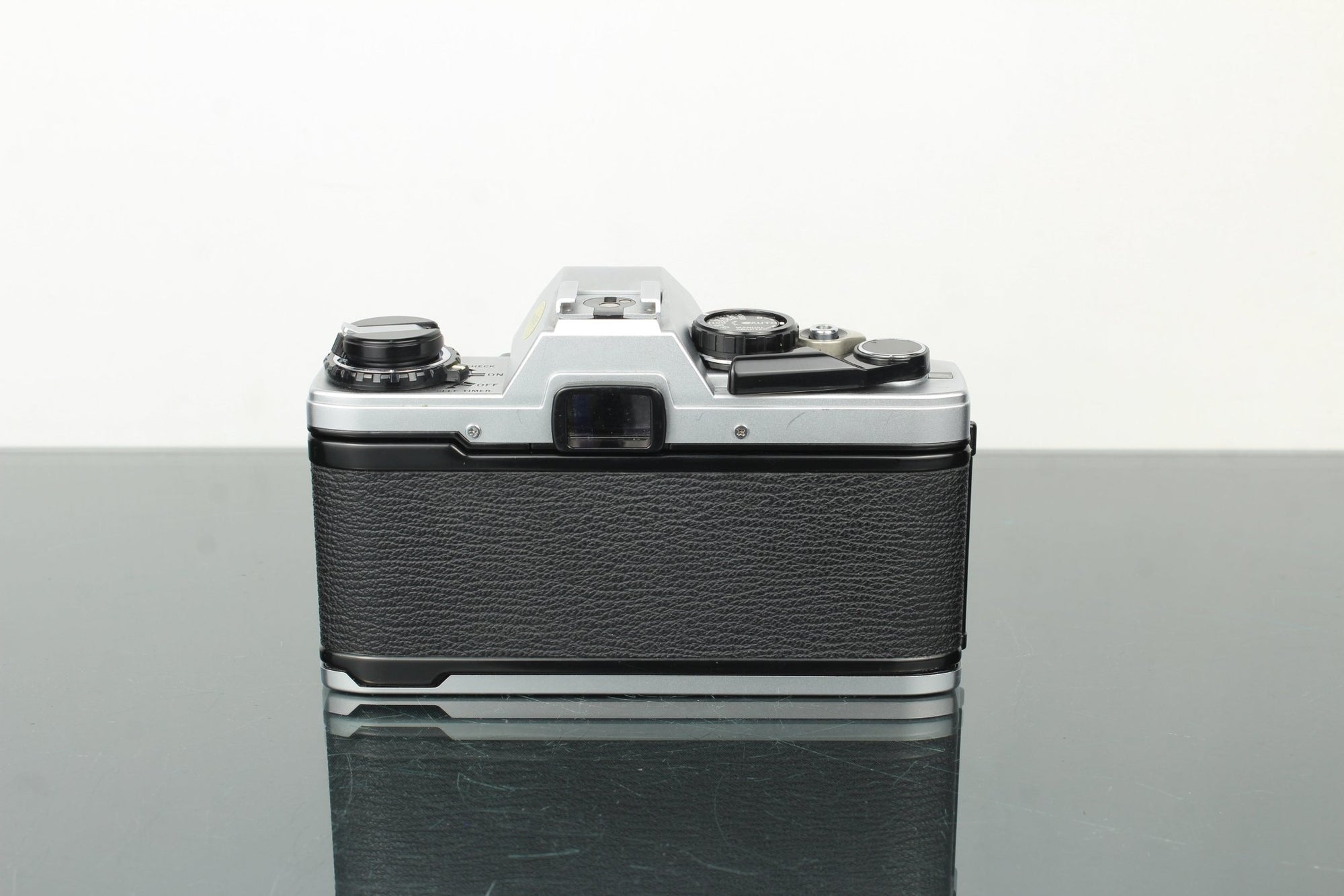 Olympus OM - 10 - Dutch|Thrift