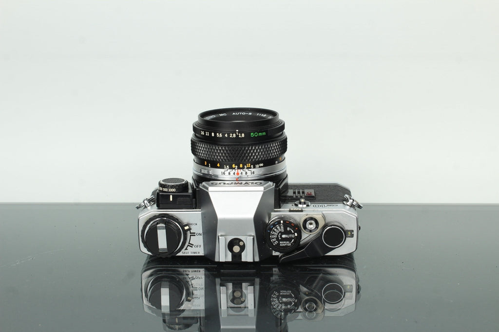 Olympus OM - 10 Zuiko 50mm f/1.8 - Dutch|Thrift