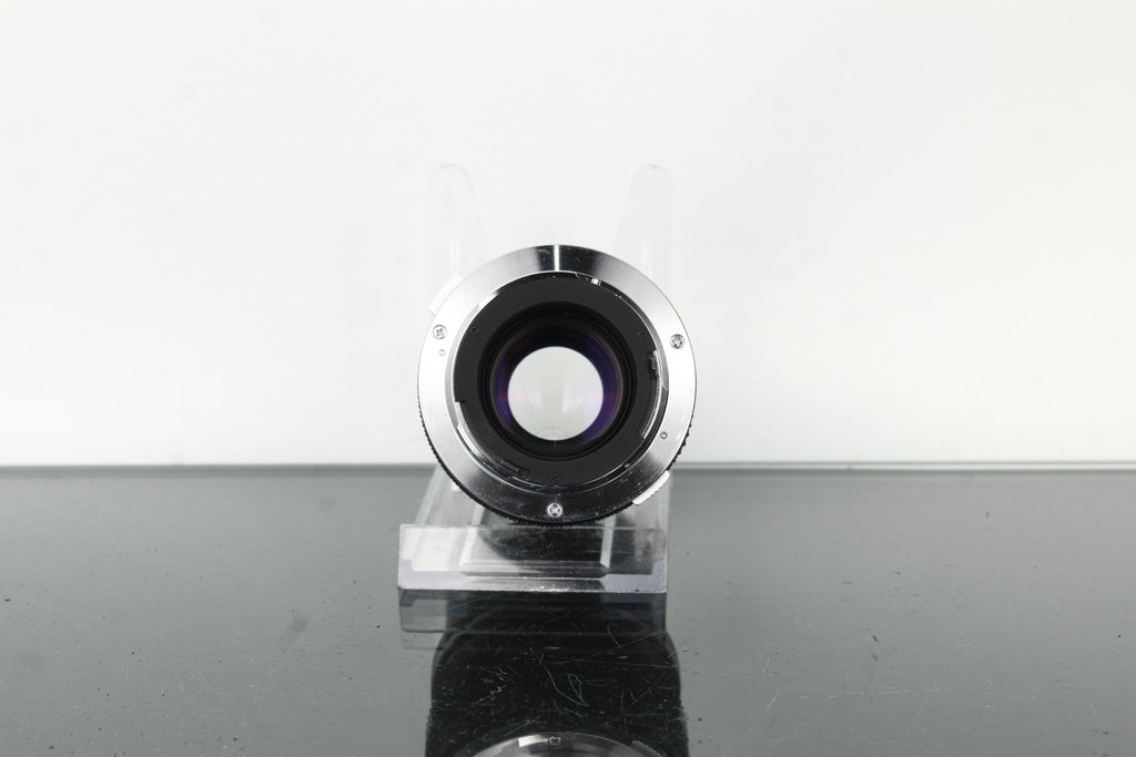 Olympus OM 1:3.5 F=135mm - Dutch|Thrift