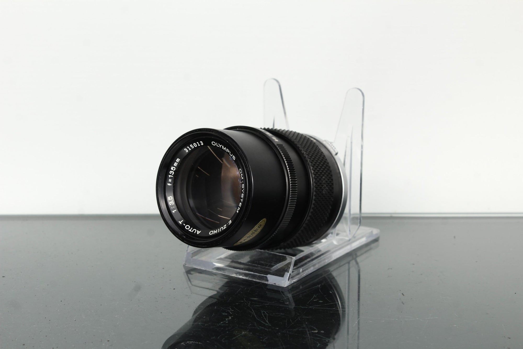 Olympus OM 1:3.5 F=135mm - Dutch|Thrift