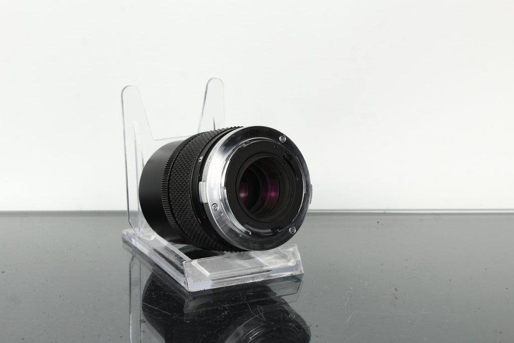 Olympus OM 1:3.5 F=135mm - Dutch|Thrift