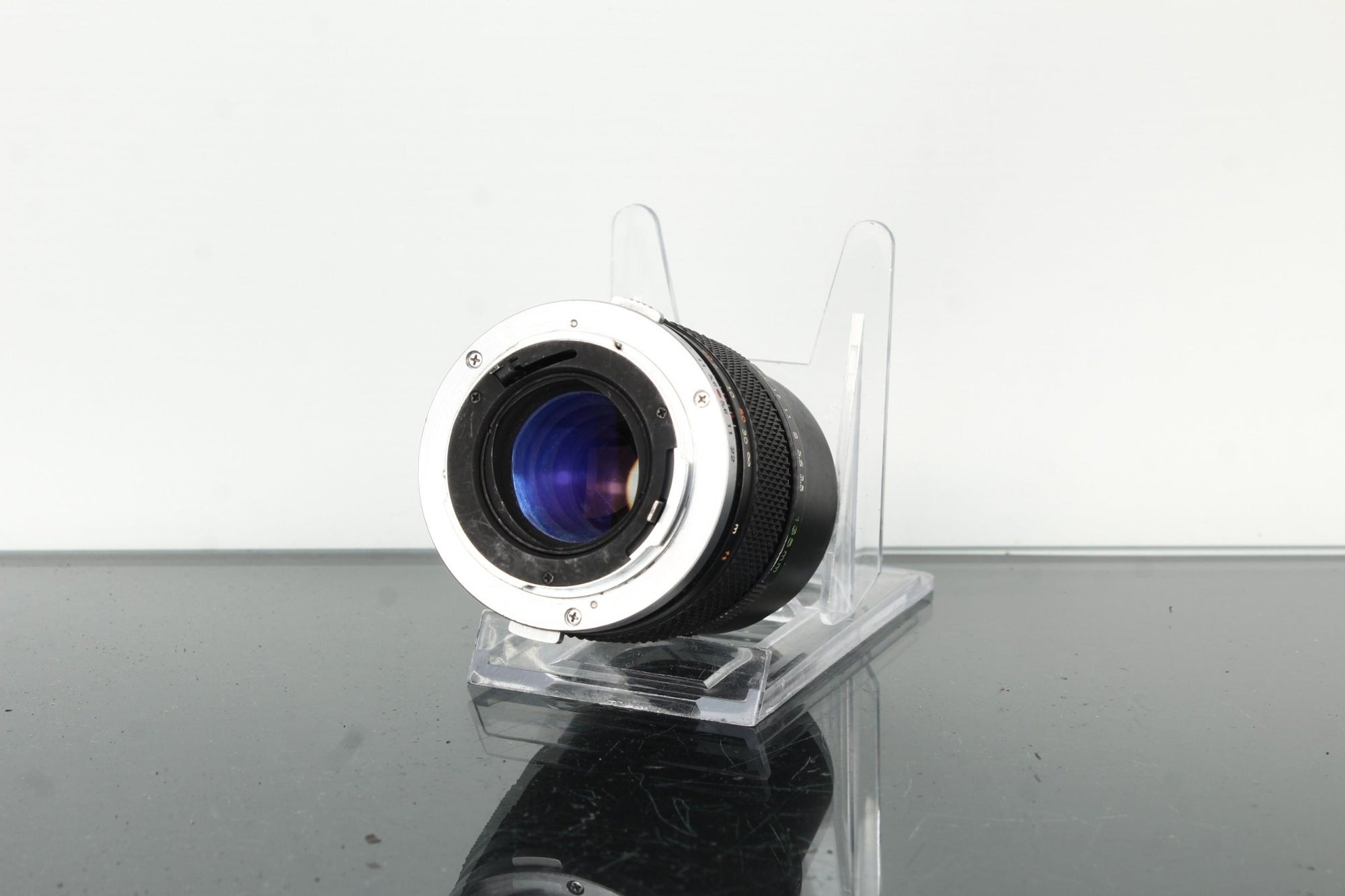 Olympus OM 1:3.5 F=135mm - Dutch|Thrift