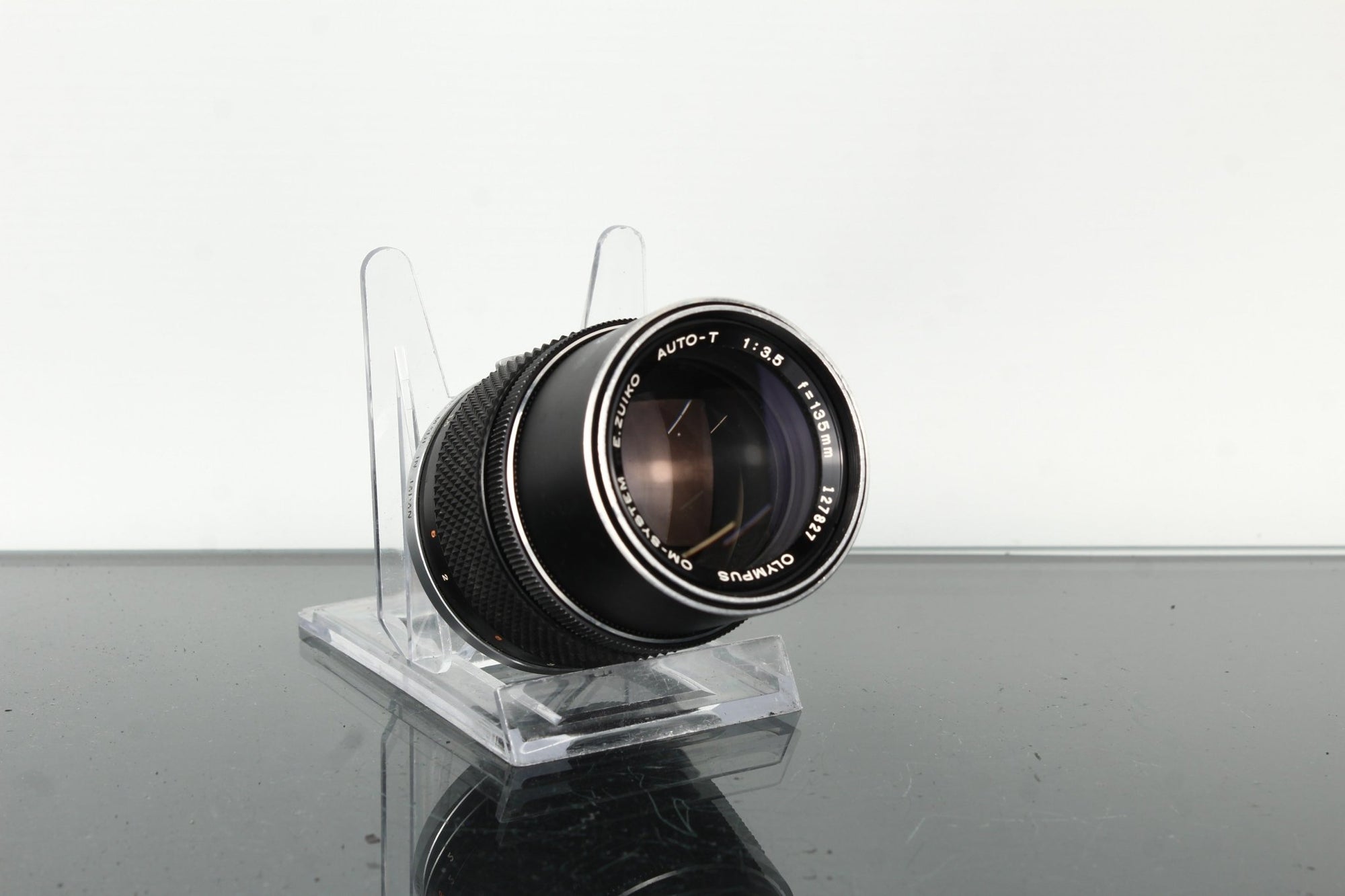 Olympus OM 1:3.5 F=135mm - Dutch|Thrift