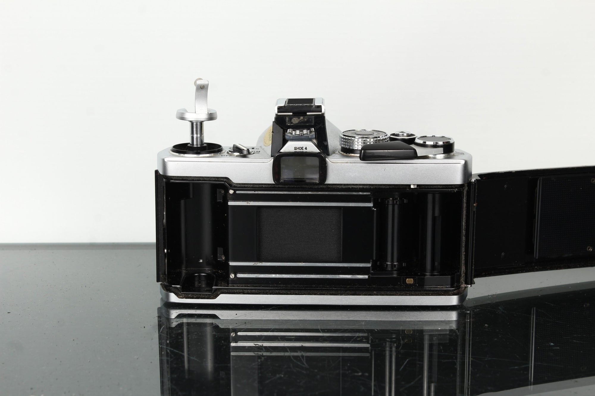 Olympus OM - 1N + Olympus OM 1:1.8 F=50mm - Dutch|Thrift