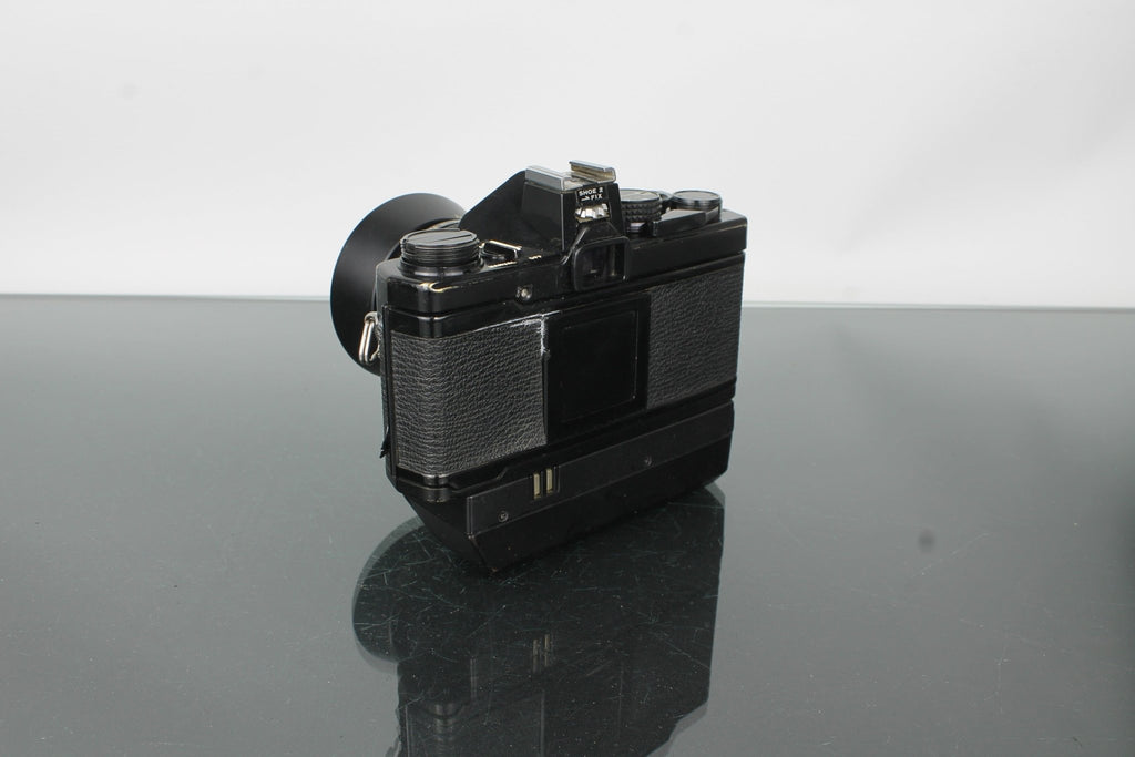 Olympus OM - 2 - Dutch|Thrift