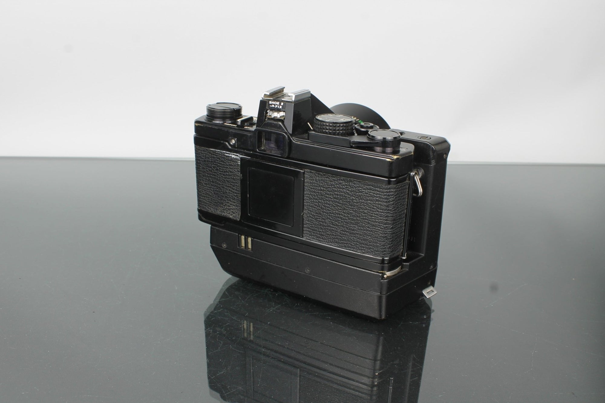 Olympus OM - 2 - Dutch|Thrift