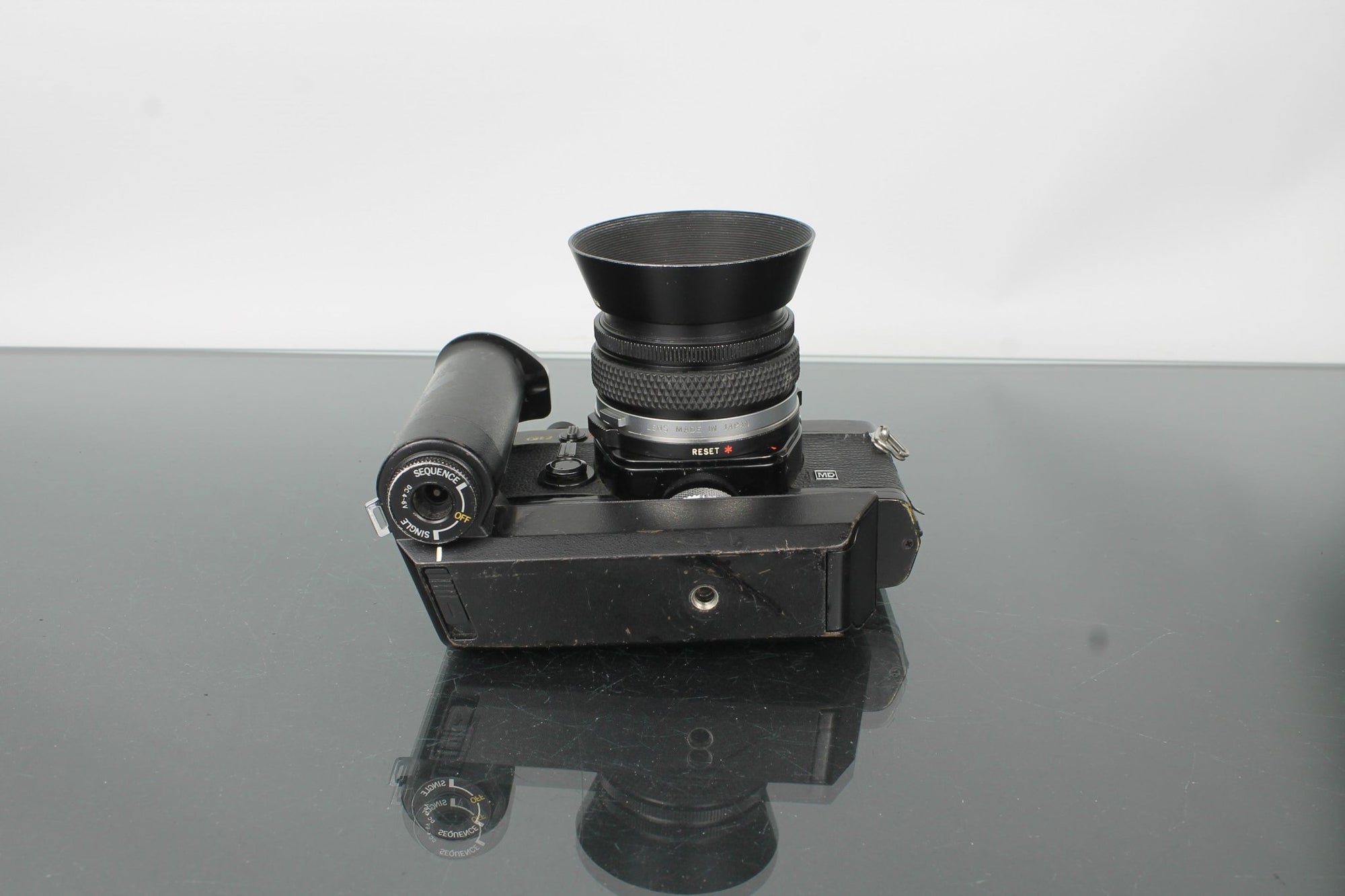 Olympus OM - 2 - Dutch|Thrift