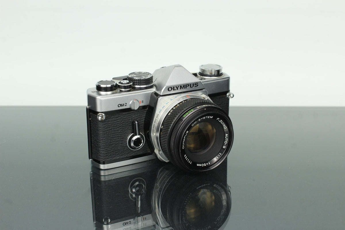 Olympus OM - 2 F.Zuiko Auto - S 50mm f/1.8 - Dutch|Thrift