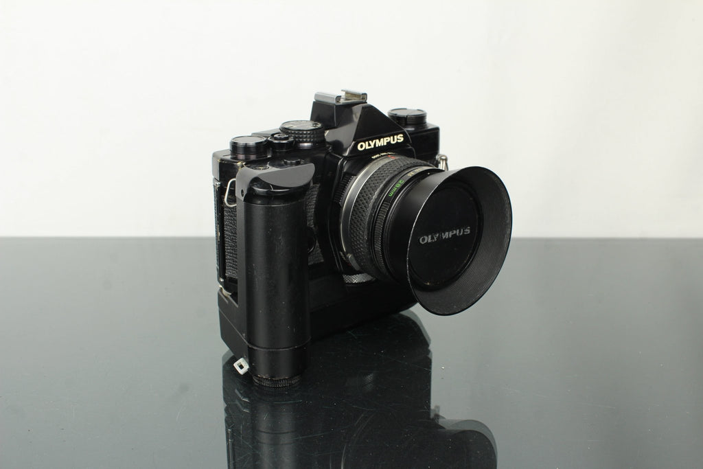 Olympus OM - 2 MD + 28mm f/3.5 Olympus lens - Dutch|Thrift