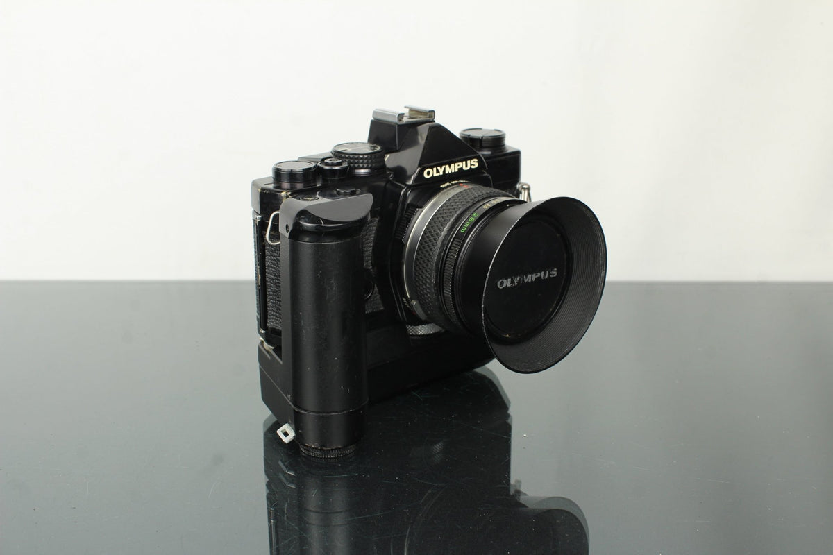 Olympus OM - 2 MD + 28mm f/3.5 Olympus lens - Dutch|Thrift