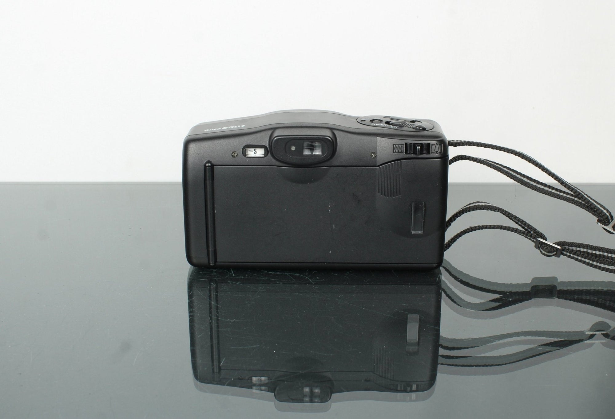 Olympus OM - D E - M10 II - Dutch|Thrift