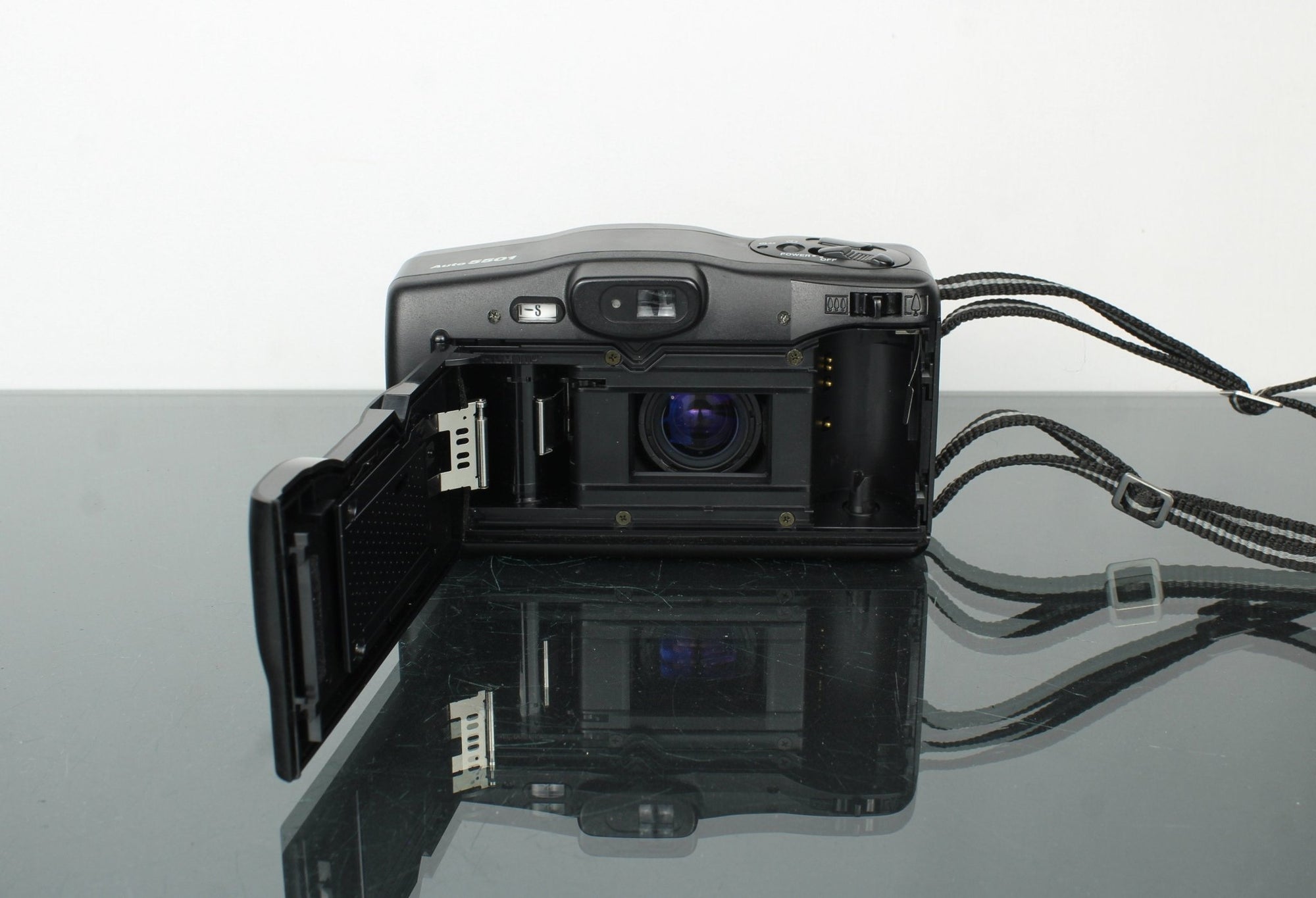 Olympus OM - D E - M10 II - Dutch|Thrift