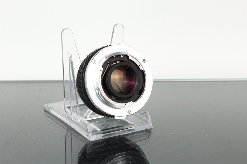 Olympus OM - System Auto - S 50mm f/1.8 - Dutch|Thrift