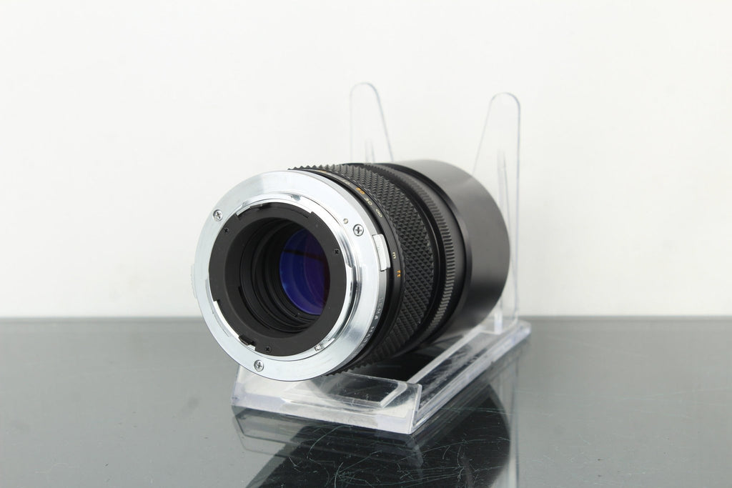 Olympus OM - System Auto - T 135mm f/2.8 - Dutch|Thrift