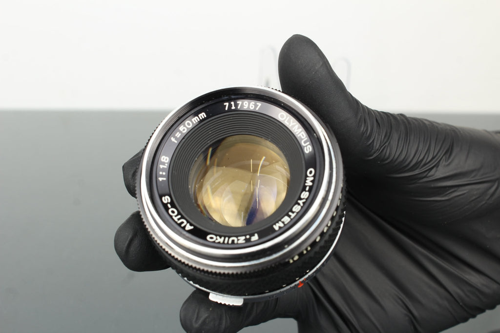 Olympus OM - System F.Zuiko Auto - S 50mm f/1.8 - Dutch|Thrift