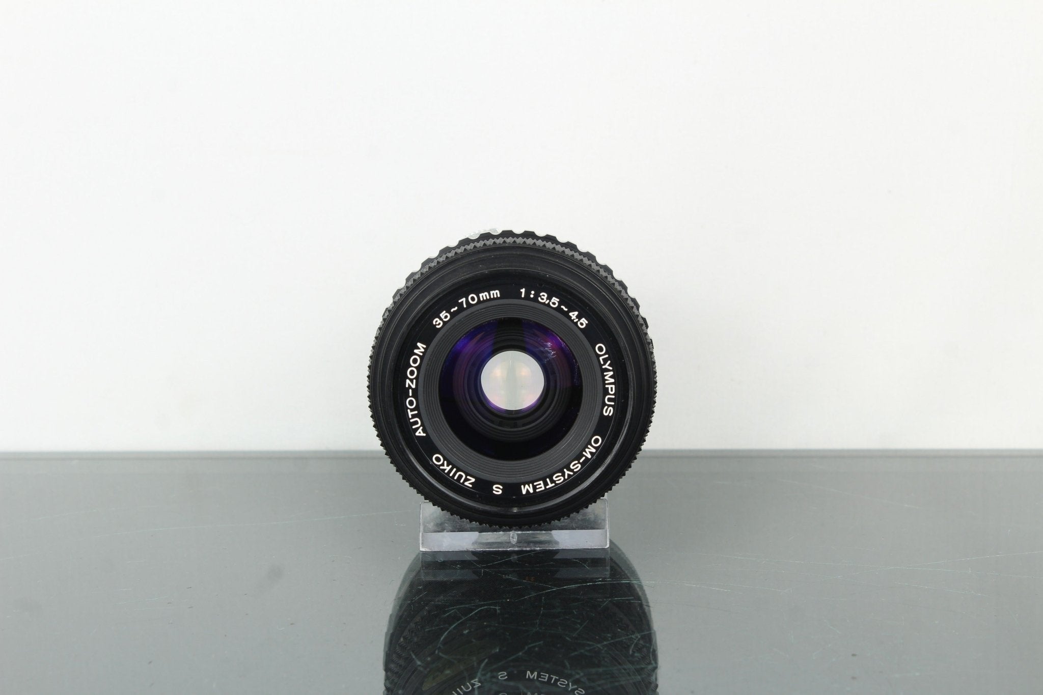 Olympus OM10 Review: Classic 35mm SLR With 50mm f/1.8 Lens – Dutch