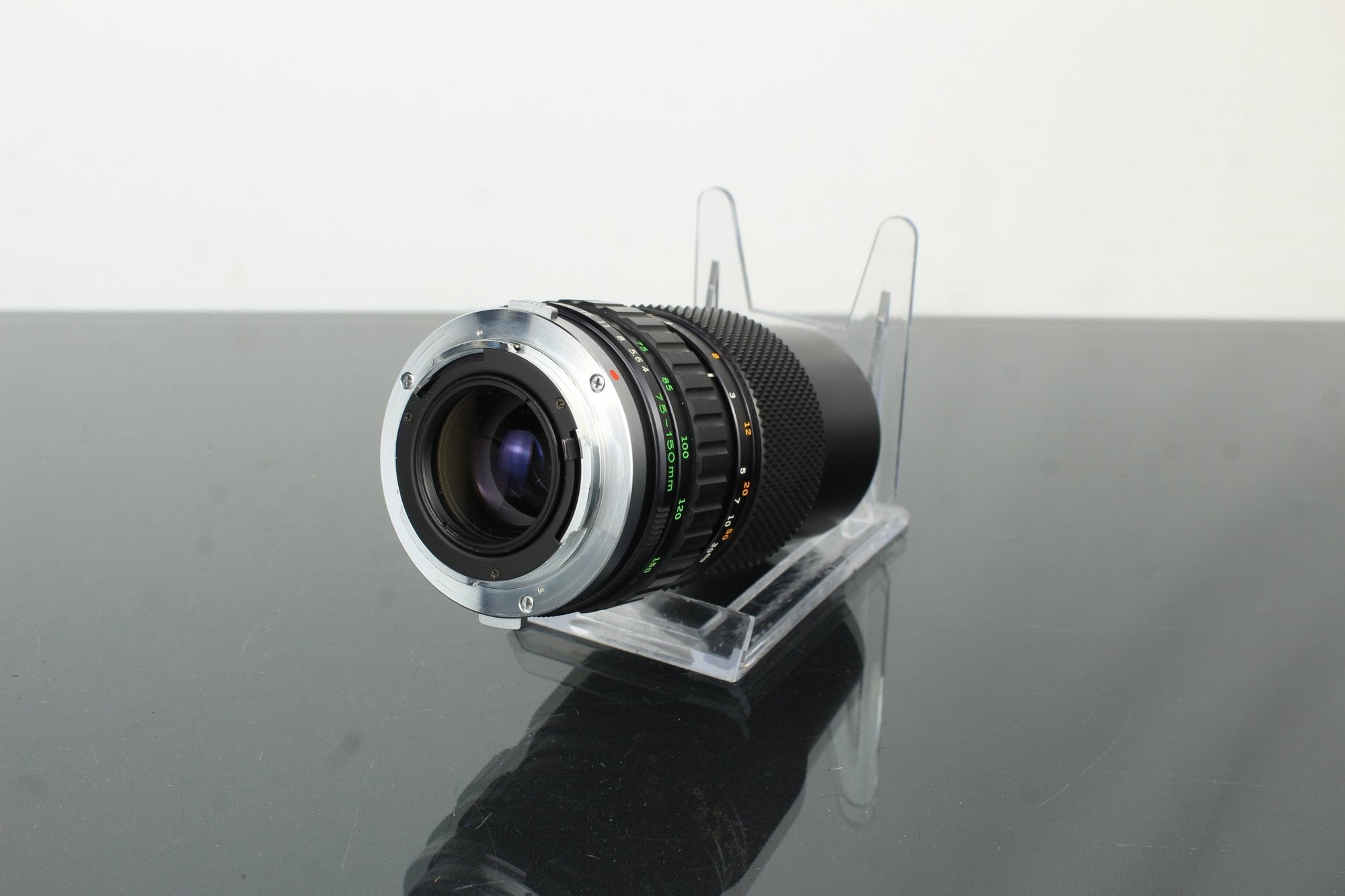 Olympus OM - System Zuiko Auto - Zoom 75 - 150mm f/4 - Dutch|Thrift