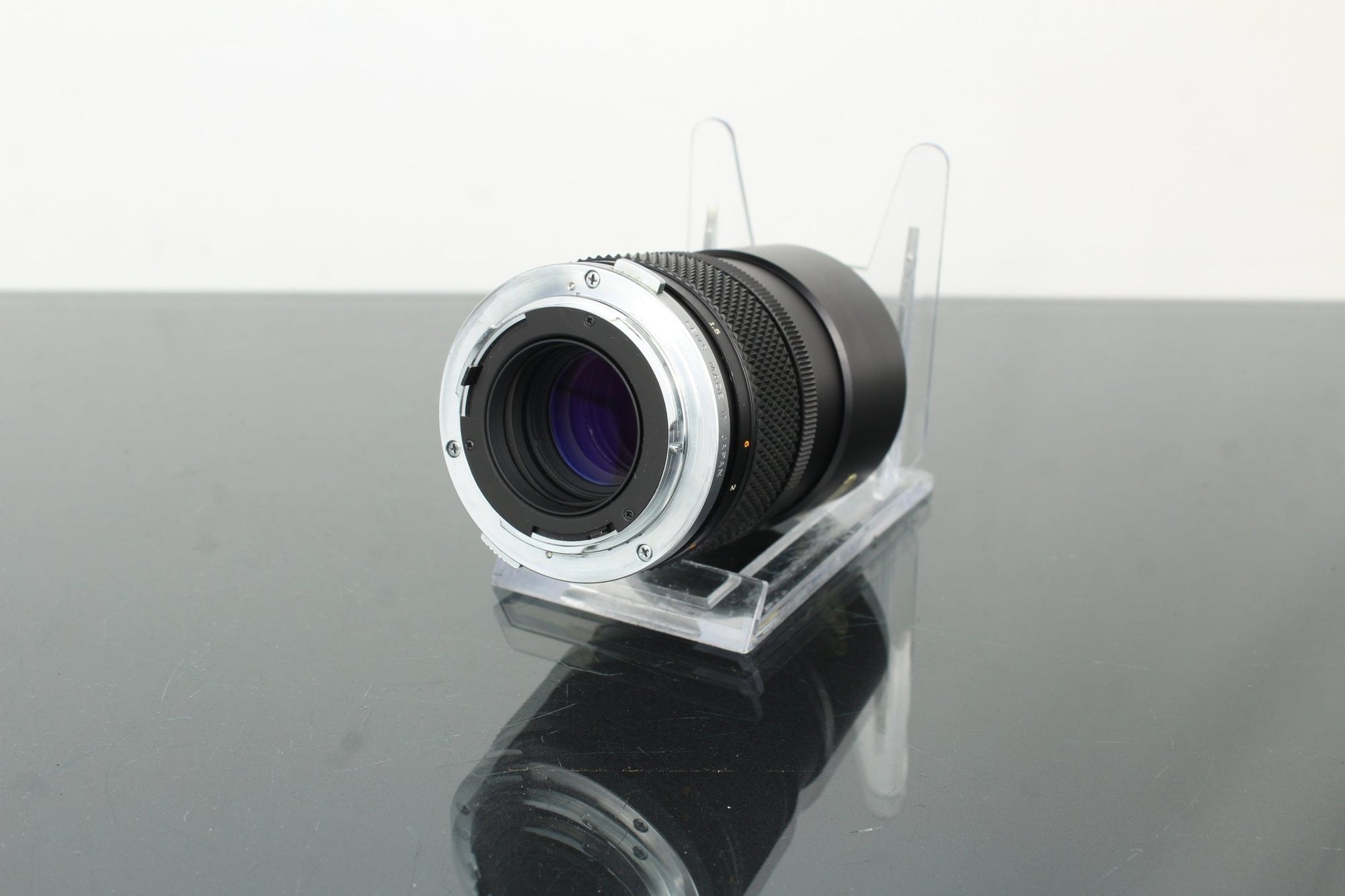 Olympus OM Zuiko Auto - T MC 135mm f/2.8 - Dutch|Thrift