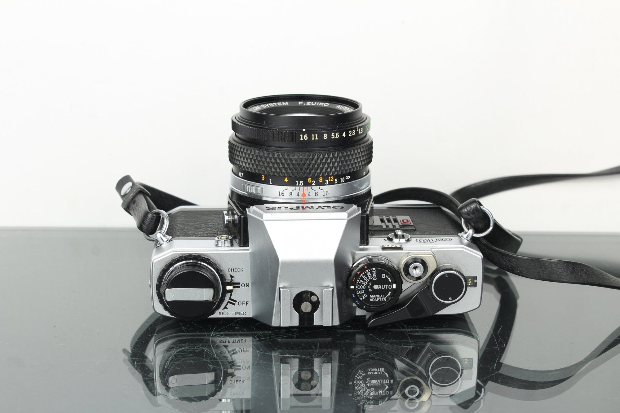 Olympus OM10 + 50mm 1.8 Olympus OM lens - Dutch|Thrift