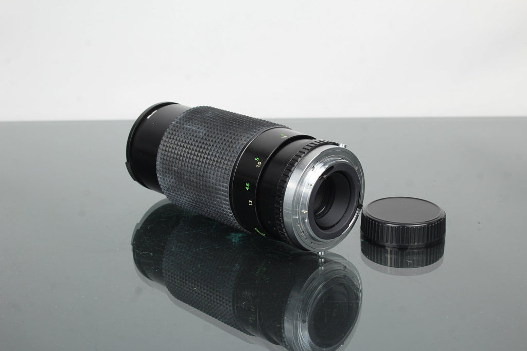 Olympus OM10 + 50mm 1.8 Olympus OM - mount lens - Dutch|Thrift