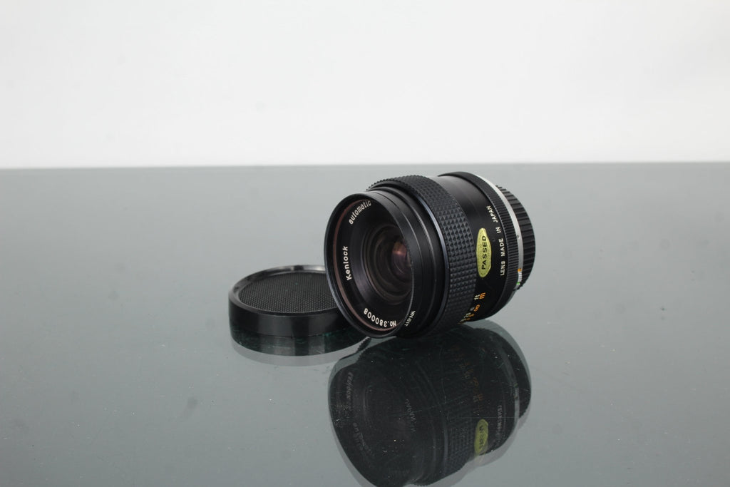 Olympus OM10 + 50mm 1.8 Olympus OM - mount lens - Dutch|Thrift