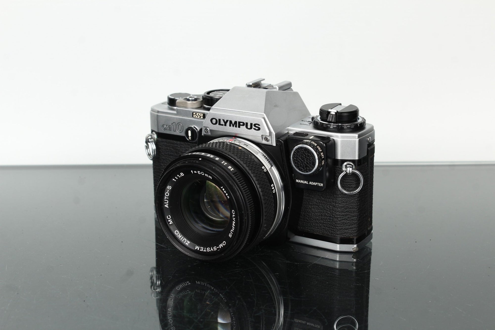 Olympus OM10 + Auto - S 50mm f/1.8 - Dutch|Thrift