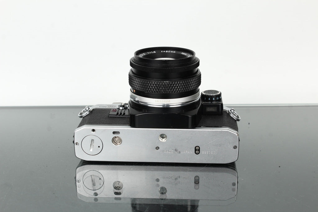 Olympus OM10 + Auto - S 50mm f/1.8 - Dutch|Thrift