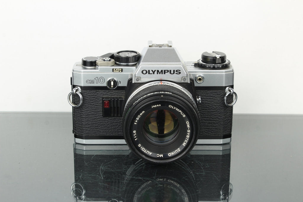 Olympus OM10 + OM 50mm f/1.8 - Dutch|Thrift