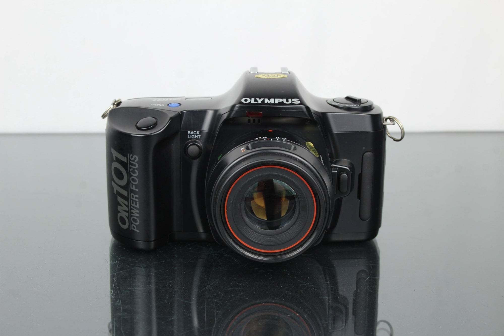 Olympus OM101 + Olympus lens 50mm 1:2 PF - Dutch|Thrift