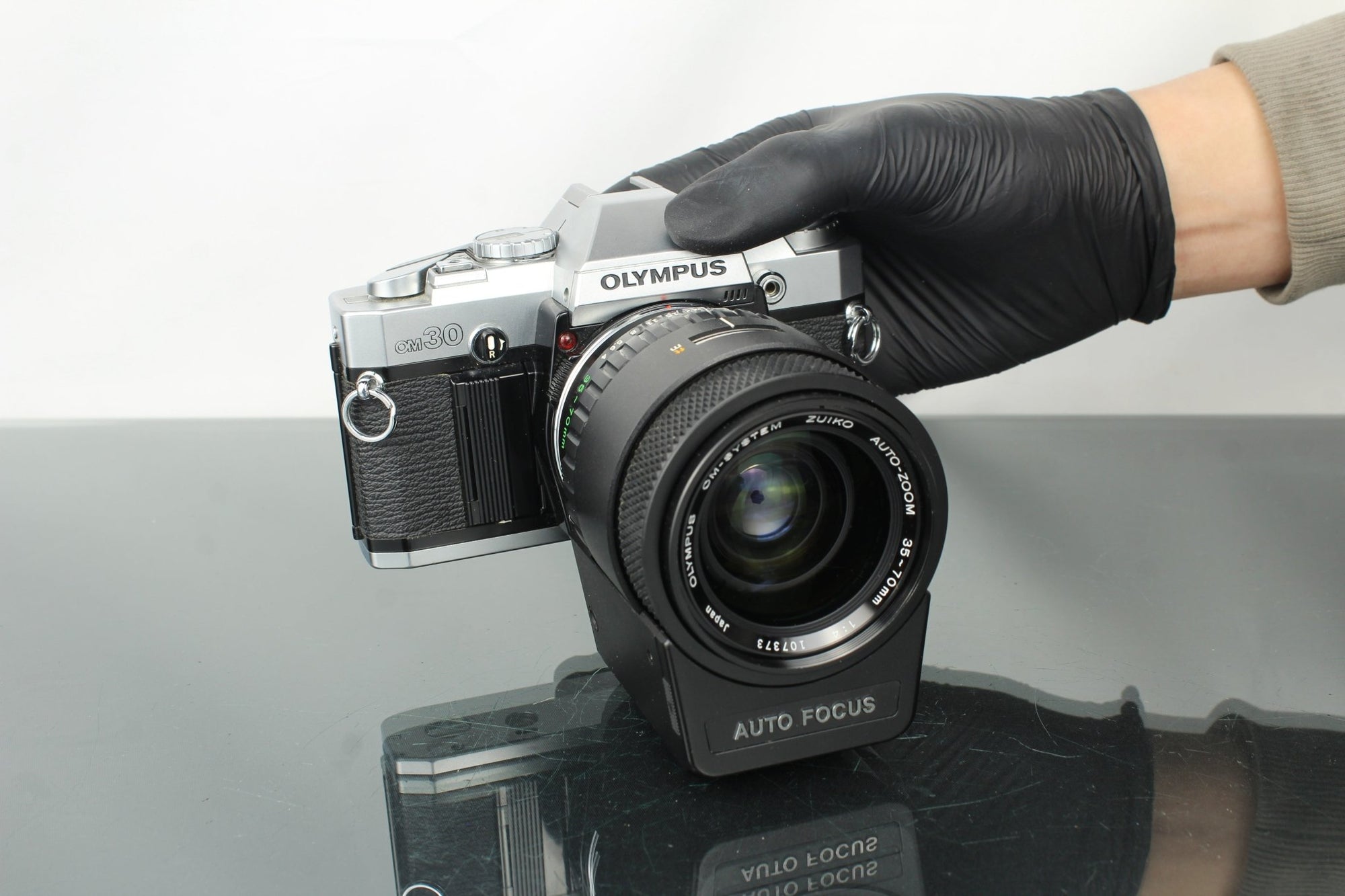 Olympus OM30 + Olympus Auto - Zoom 35 - 70mm 1:4 lens - Dutch|Thrift