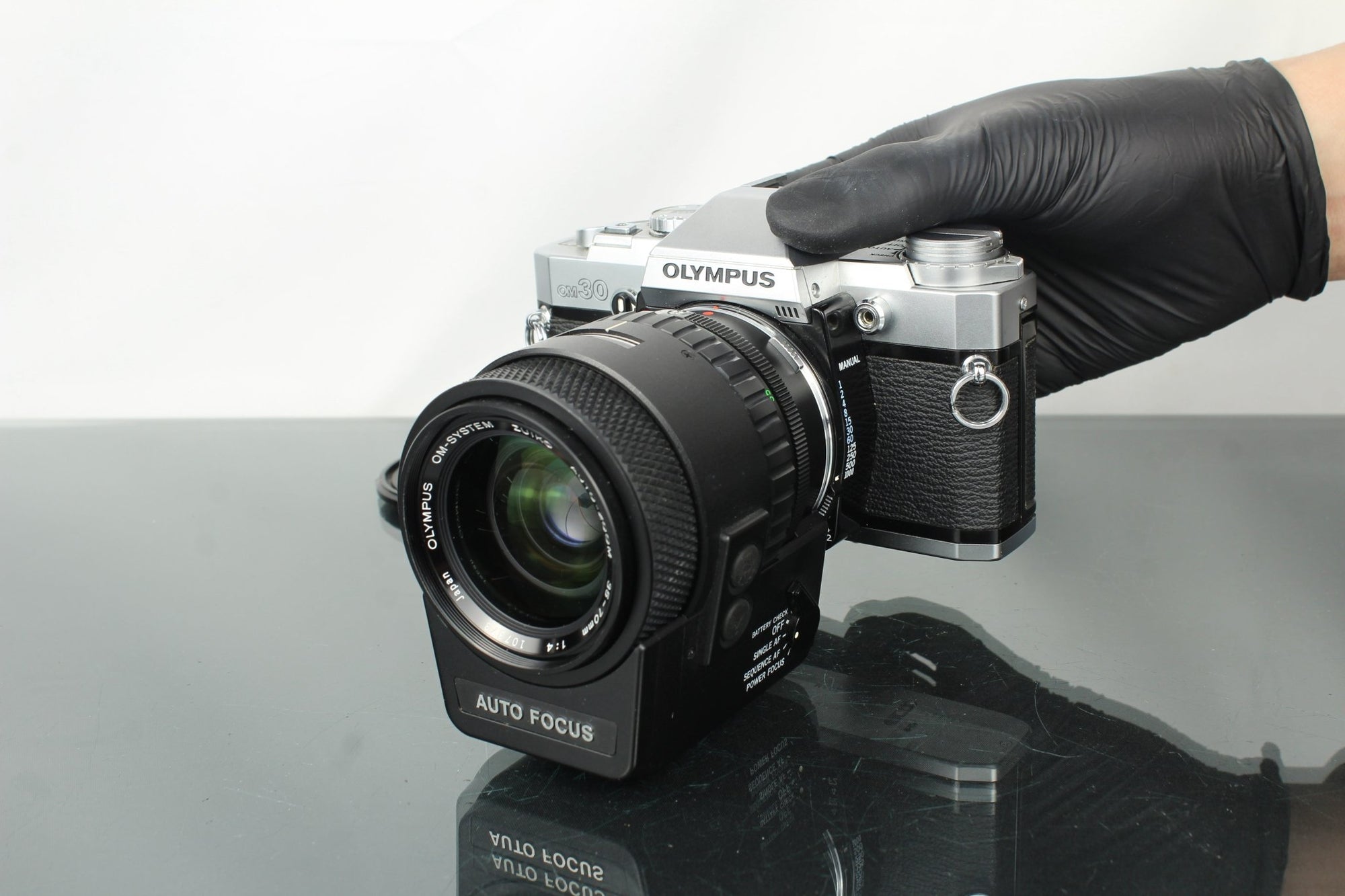 Olympus OM30 + Olympus Auto - Zoom 35 - 70mm 1:4 lens - Dutch|Thrift