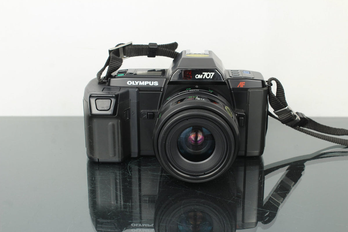 Olympus OM707 AF + Olympus AF 23 - 70mm 1:3.5 - 4.5 lens - Dutch|Thrift